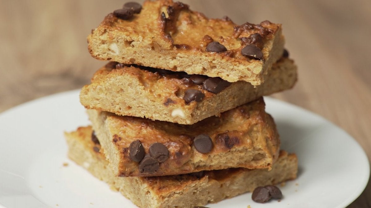 Tasty Vegan Blondies | High-Protein Chickpea Blondies