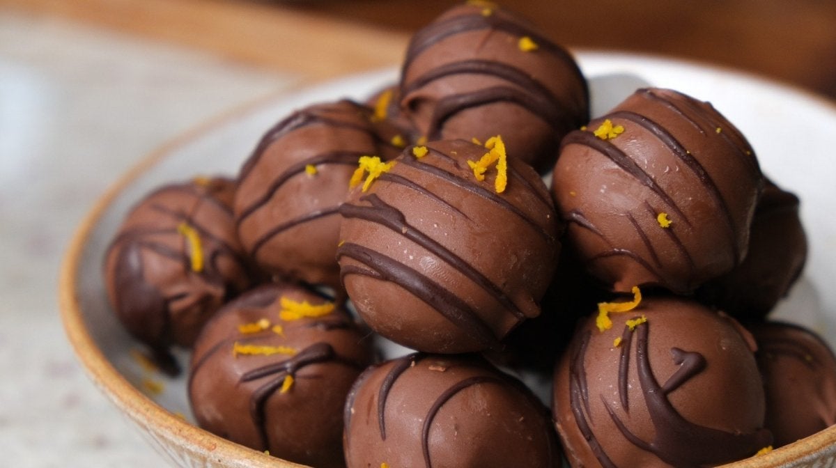 Chocolate Orange Energy Balls | High-Protein Pre-Workout Snack