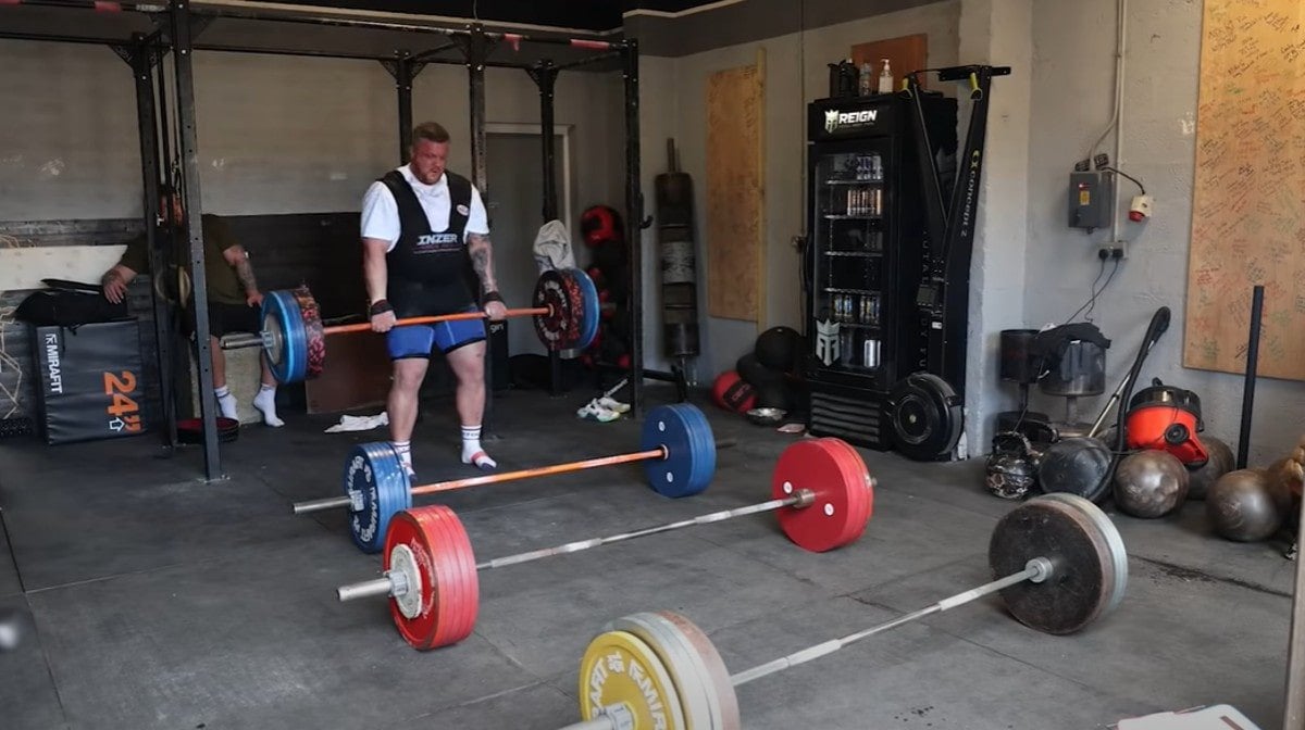 Strongmen Smash 1,580kg In 'Heaviest Deadlift Ladder To Date'