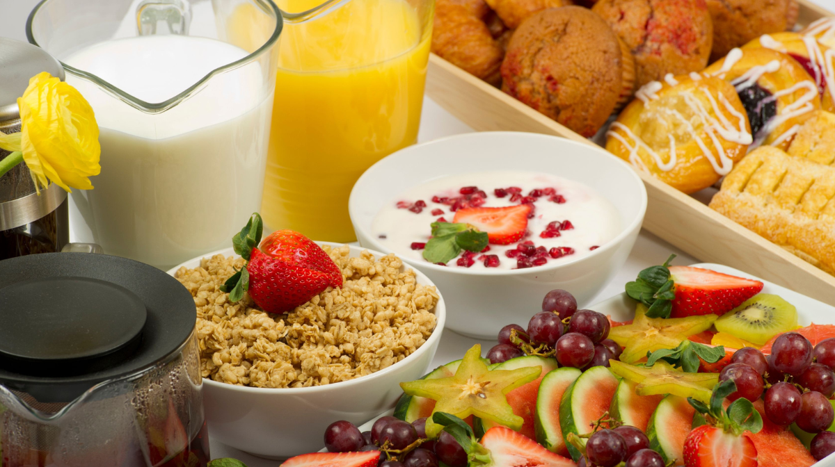 High Protein Vs. High Carb Breakfast | Which Is Best?