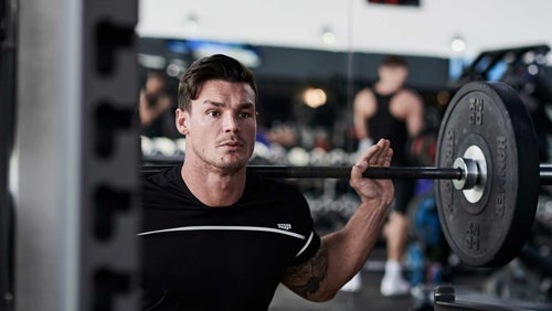 What's The Best Squat For Muscle Growth? | Barbell vs Smith Machine