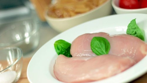 ¿Cuánta proteína tiene el pollo?