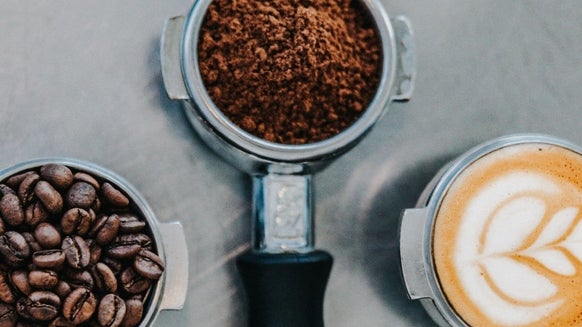 Cafeína y ejercicio: qué efectos tiene, cuánta tomar y cuándo