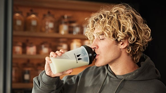 Cosa sono i BCAA? Benefici, migliori fonti alimentari e FAQ