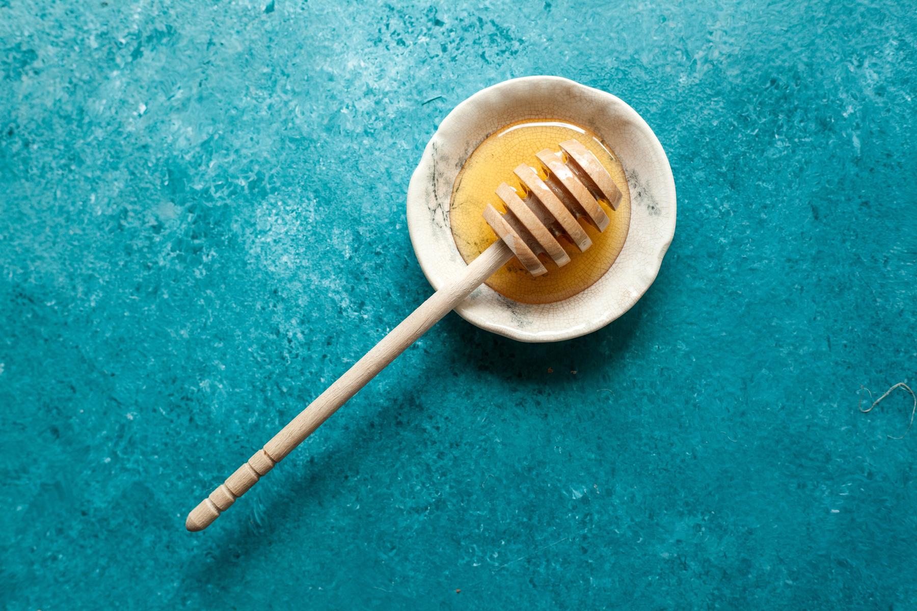 3 Benefícios do Mel de Manuka Que Devias Conhecer