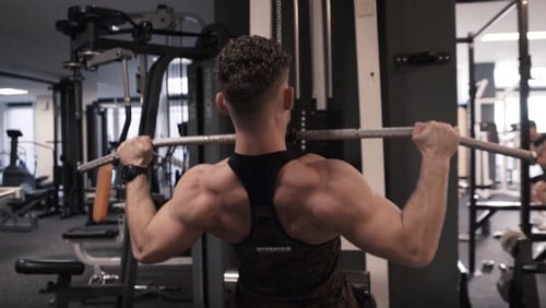 How To: Lat Pulldown | Uitleg met video
