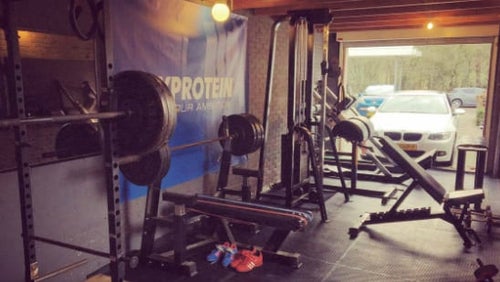 Het bouwen van je eigen homegym | De tips van homegym held Micha Emelianov