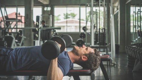 Hoe doe je de Dumbbell Bench Press?