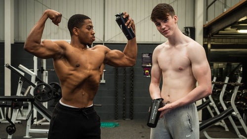 Joe Fazer en Nathaniel Massiah gaan Head to Head om te beslissen wie de King of the Gym is