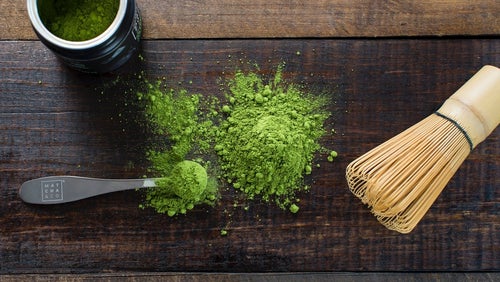 Matcha thee: wat is het? Is het gezond? | 6 gezondheidsvoordelen van matcha
