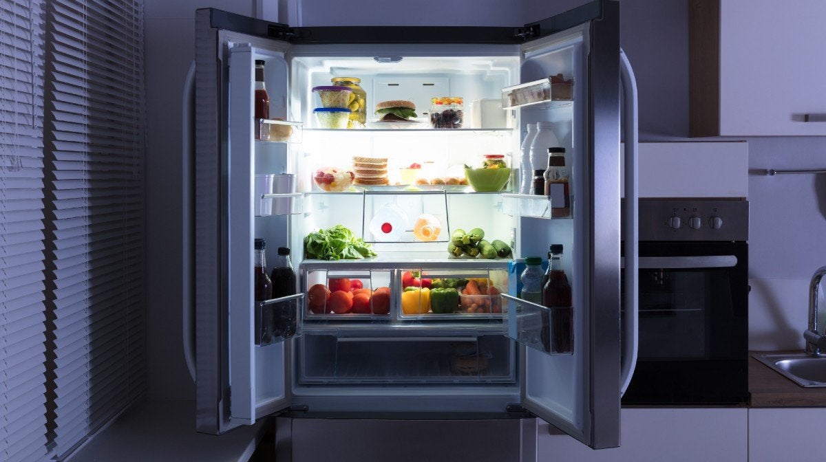 “Why Do I Eat When I’m Bored?” | Nutritionist Answers This Age-Old Question