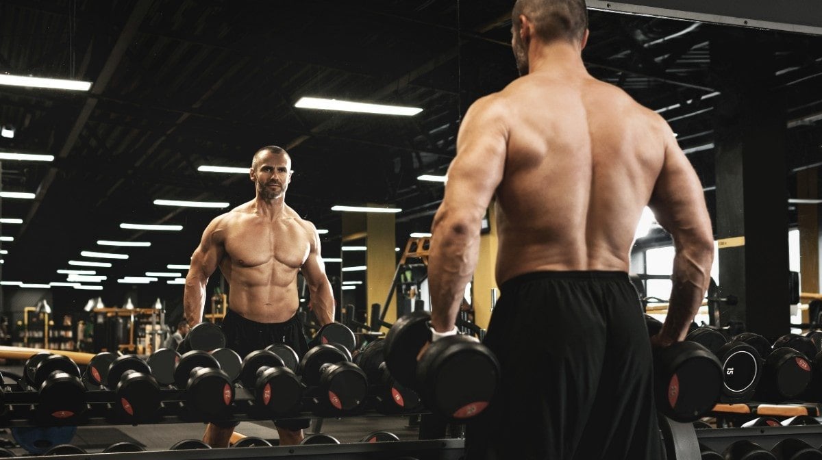 How To Do a Dumbbell Shoulder Shrug | Form & Technique