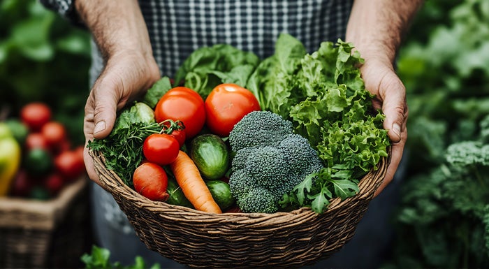 A selection of high-fibre vegetables and oats