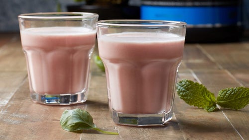 Thewhey Protein Shake | Post-Workout Strawberry-Mint Shake