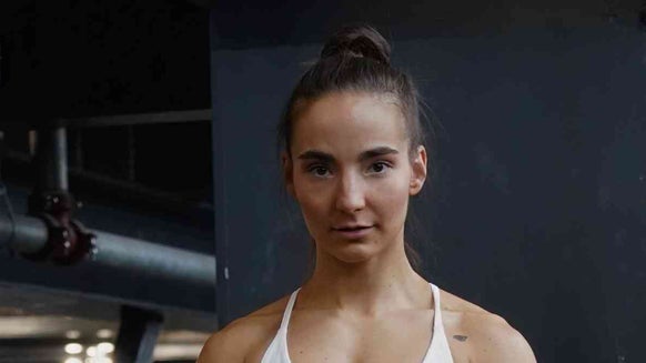 Interjú Dubi Anna edzővel és fitnesz influencerrel: “Legyen teljesítmény fókuszú célod is!”