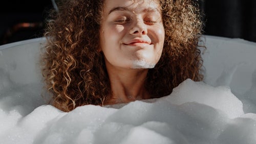 Improve Heart Health With Hot Baths, New Research Concludes