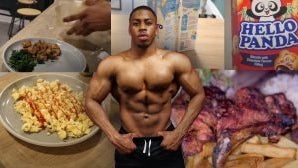 Student Fuels 300kg Deadlift With 3,000 Calories