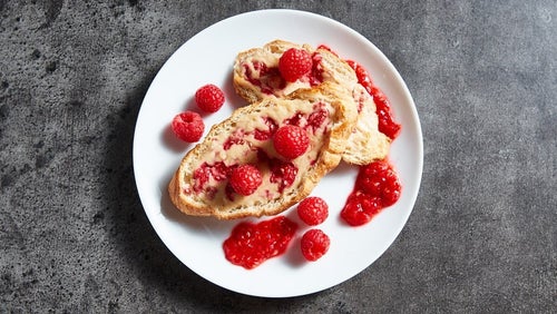 Croissant fylld med halloncheesecake | High-Protein frukost
