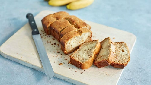 Proteinový banana bread s cheesecake náplní