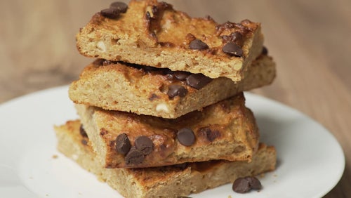 Chutné veganské blondies | Proteinové cizrnové blondies