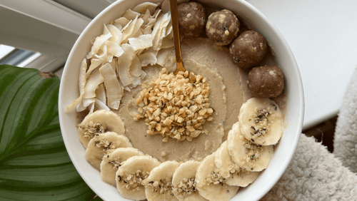 Vegan Cookie-Dough Smoothie Bowl
