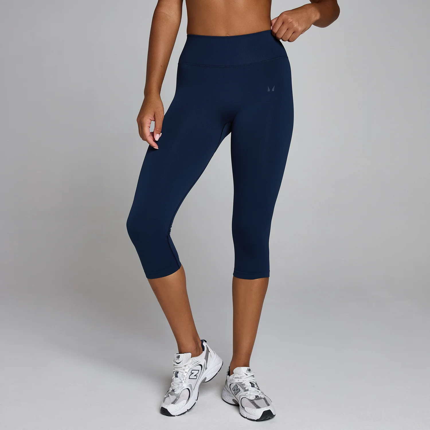 MP Women's Hybrid Seamless Capri
