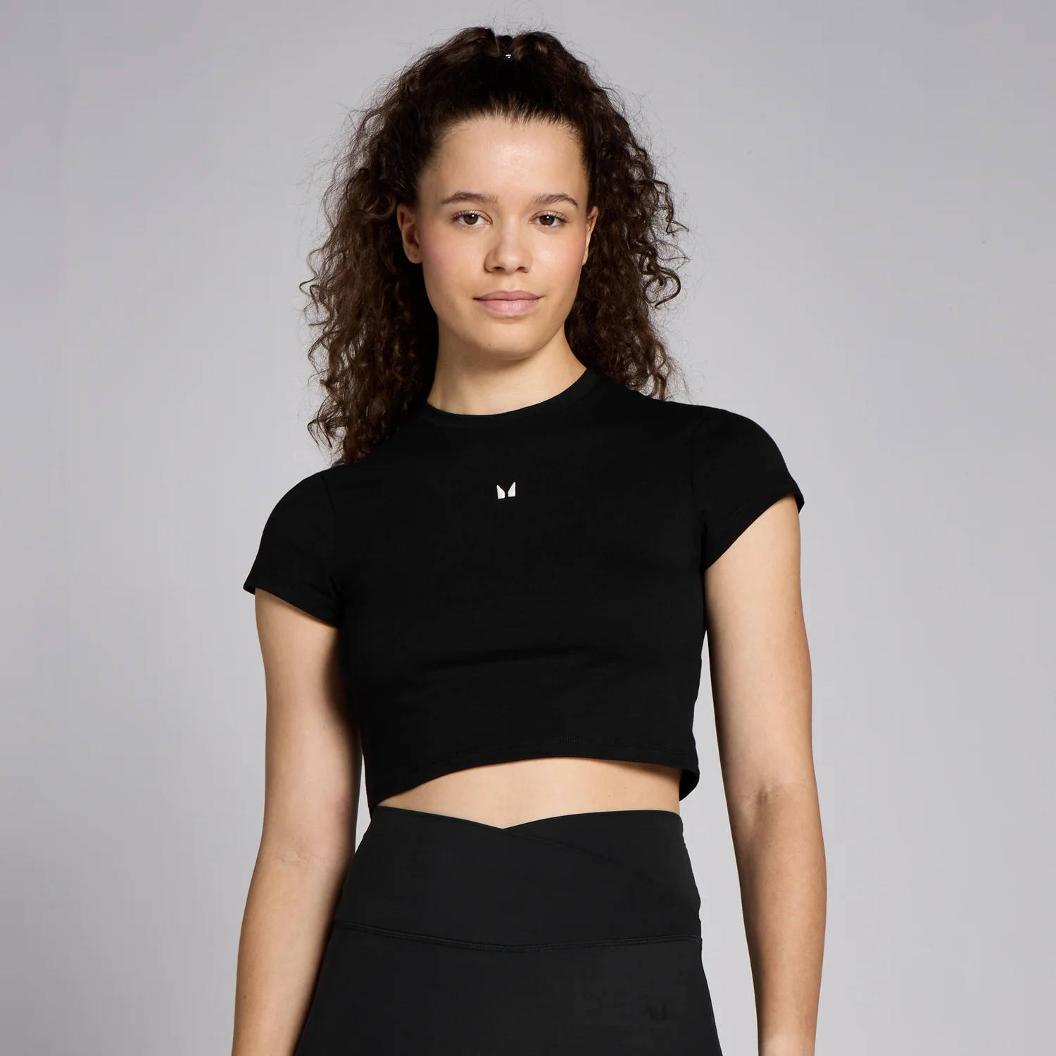 MP Women's Basics Body Fit Short Sleeve Crop T-Shirt MP Women's Basics Body Fit Short Sleeve Crop T-Shirt