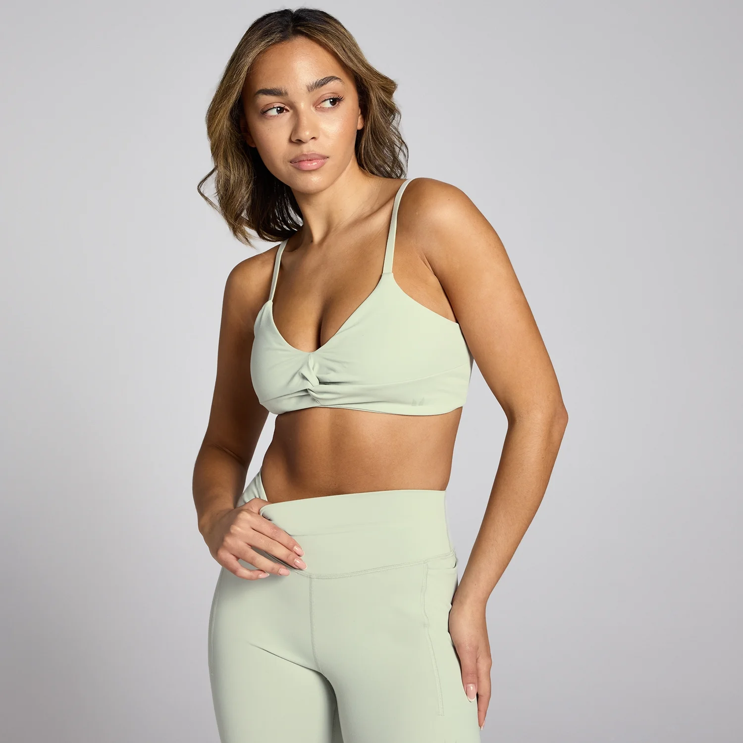MP Women's Tempo Sculpt Twist Front Sports Bra